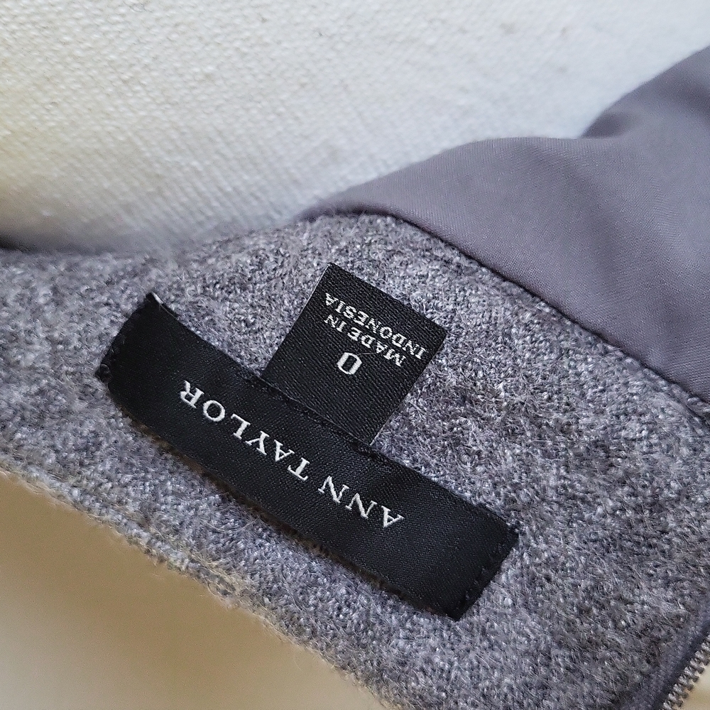 Wool Skirt - Picture 5 of 6